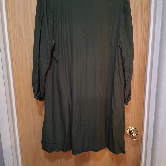 Old Navy Khaki Green Dress Size L - Picture 3 of 3